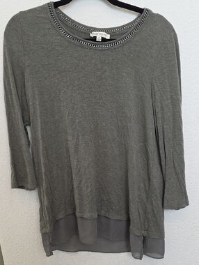 Rose & Olive Olive Gray Layered Hem Chain-Trim Tunic